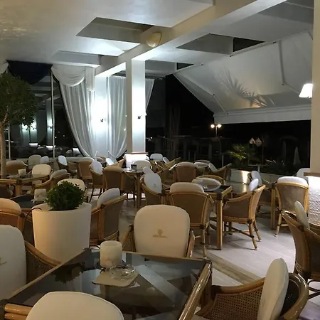 Hotel Universo