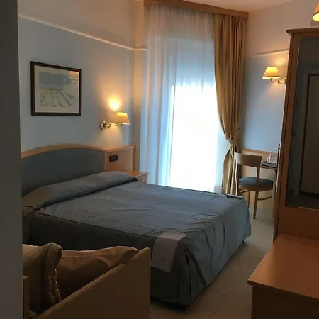 호텔 유니버소 3*