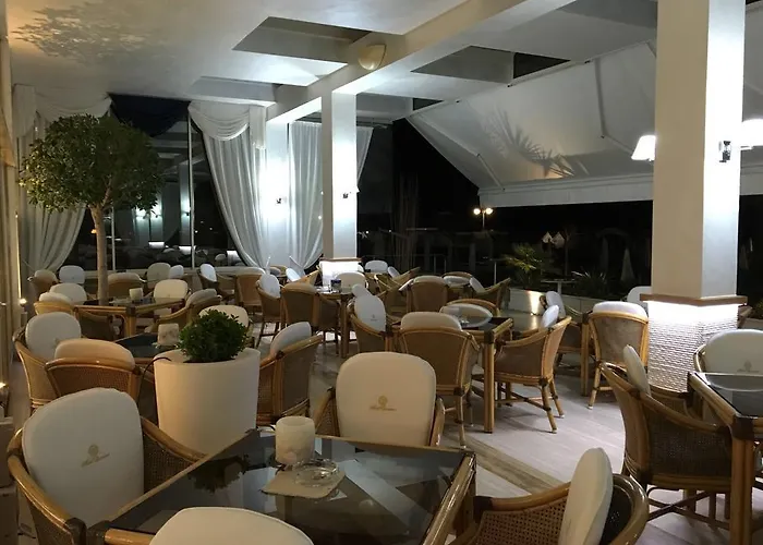 Hotel Universo